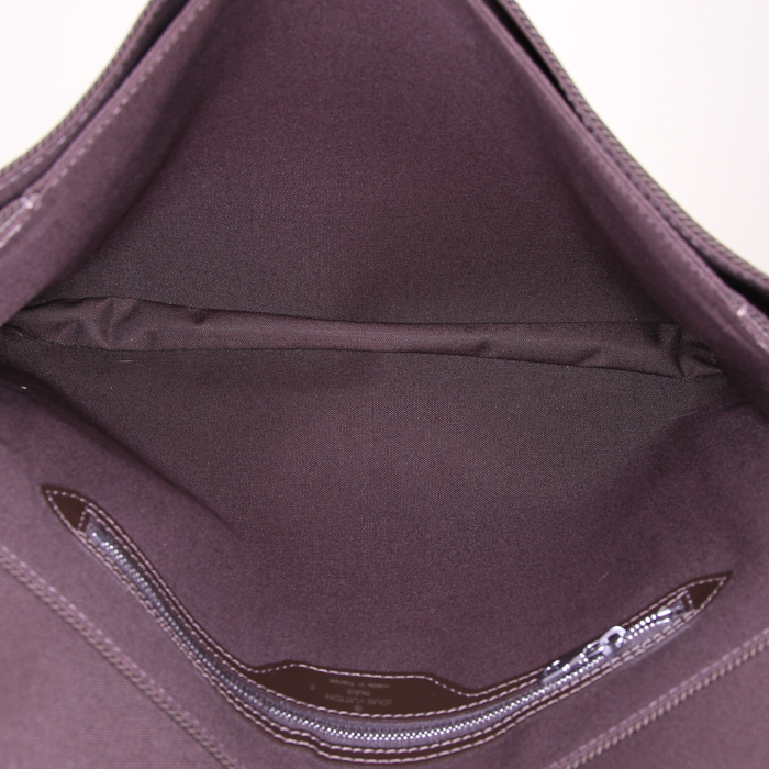 Porta-documentos Louis Vuitton Saratov modelo grande en lona marrón y cuero taiga marrón - Detail D3