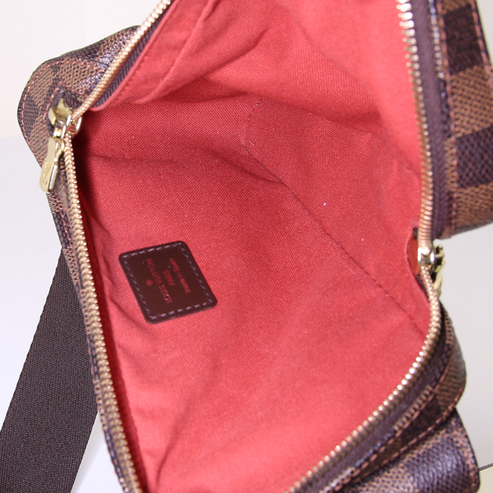 Pochette Louis Vuitton Geronimosx in tela cerata con motivo a scacchi e pelle marrone - Detail D2