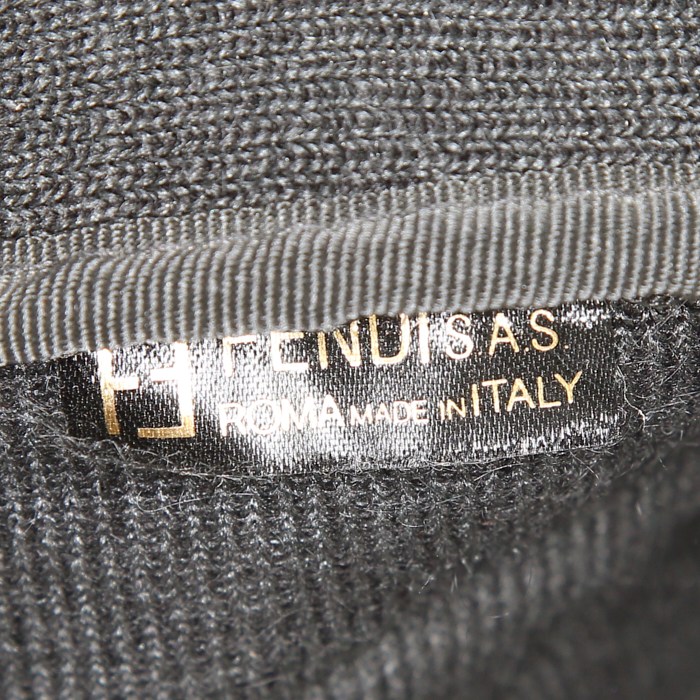 Sac de week end Fendi en fourrure synthétique noire et cuir grainé noir - Detail D3