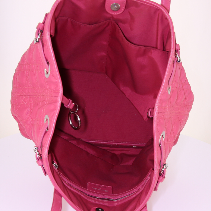 Sac à main Dior Panarea en toile cannage rose et cuir rose - Detail D2