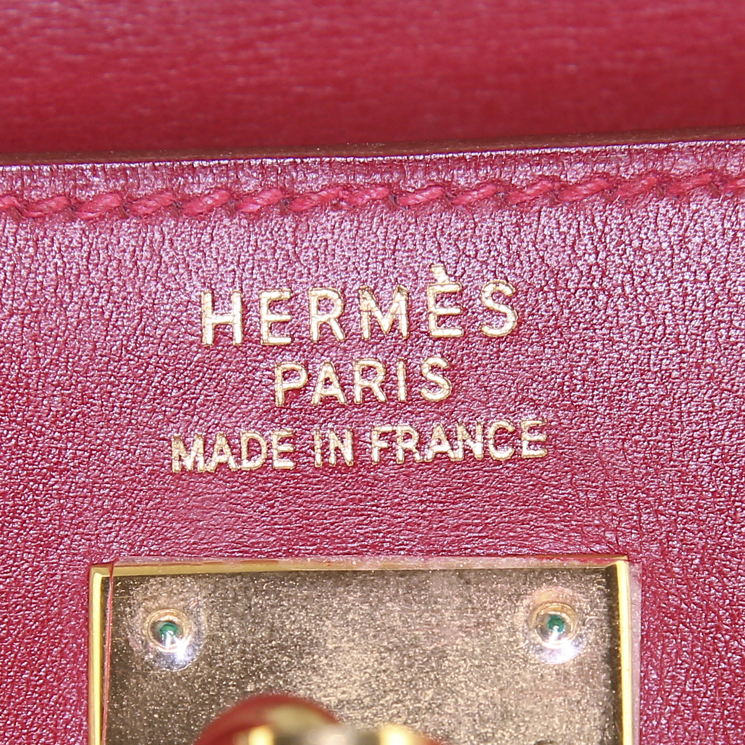 Hermes Kelly 35 cm handbag in red box leather - Detail D4