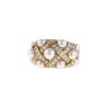 Sortija abombada Chanel Baroque modelo mediano en oro amarillo,  perlas y diamantes - 00pp thumbnail