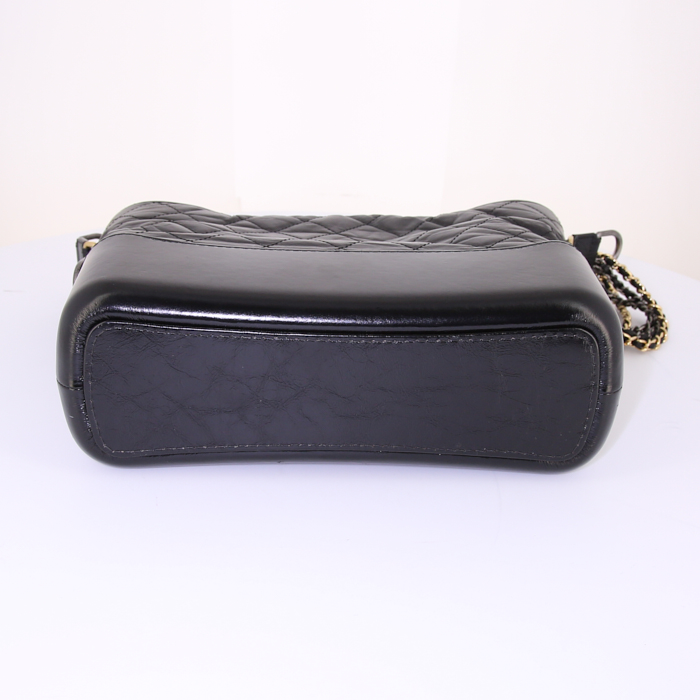 Borsa a tracolla Chanel Gabrielle  in pelle trapuntata nera e pelle nera - Detail D5