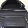 Chanel Wallet on Chain shoulder bag in black grained leather - Detail D2 thumbnail