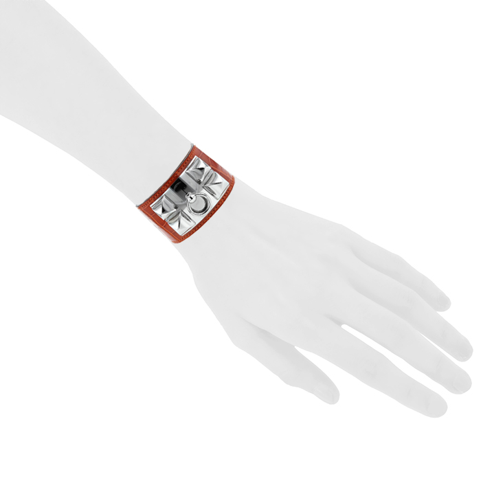 Bracelet manchette Hermes Médor en palladium et cuir orange - Detail D1