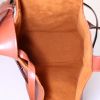 Louis Vuitton Sac d'épaule shoulder bag in brown epi leather - Detail D2 thumbnail