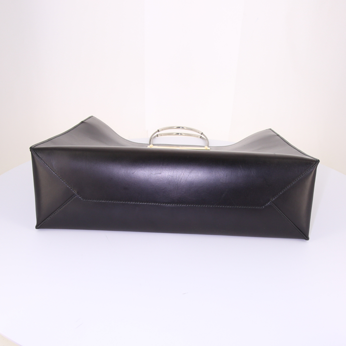 Balenciaga shopping bag in black leather - Detail D4