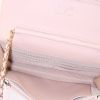 Bolso bandolera Chanel Wallet on Chain en cuero beige - Detail D2 thumbnail