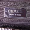 Sac à main Prada en cuir vernis aubergine - Detail D3 thumbnail