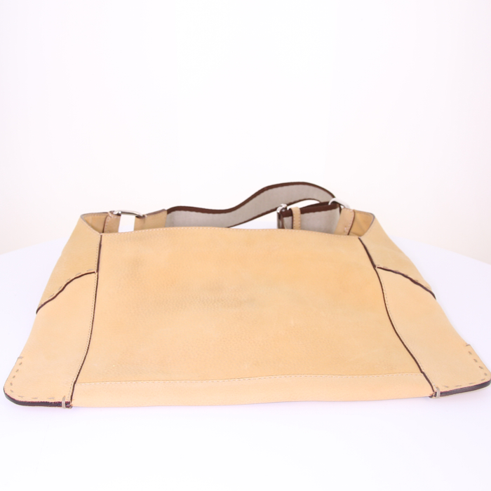 Sac bandoulière Fendi Selleria en cuir jaune - Detail D4