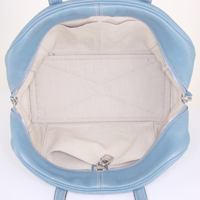 Hermes Victoria handbag in blue jean togo leather - Detail D2