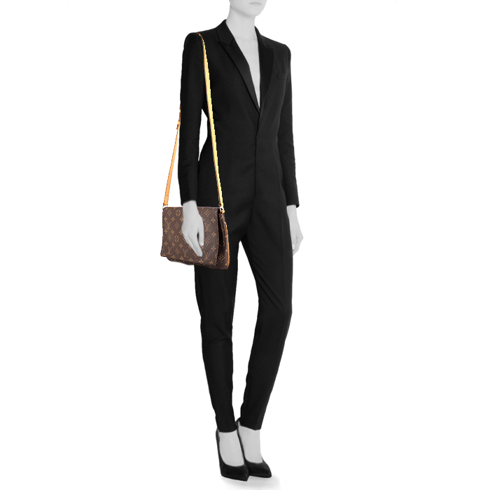 Louis Vuitton Musette Tango shoulder bag in brown monogram canvas and natural leather - Detail D1