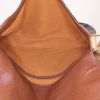 Sac bandoulière Louis Vuitton Musette Tango en toile monogram marron et cuir naturel - Detail D2 thumbnail