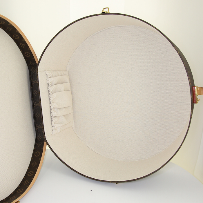 Louis Vuitton Malle à Chapeaux hat box in monogram canvas and natural leather - Detail D2