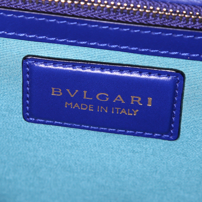 Bulgari Serpenti Forever medium model handbag in blue leather - Detail D4