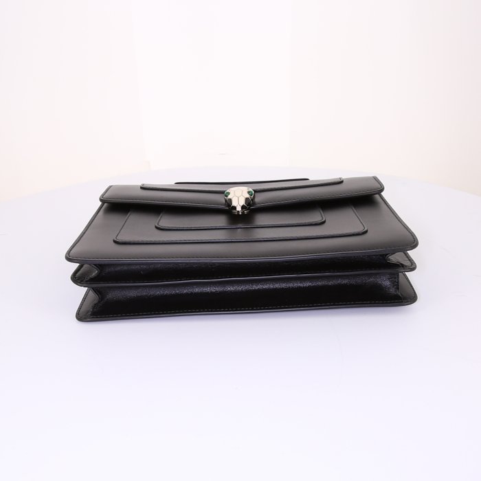 Bulgari handbag in black leather - Detail D5