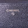 Chanel Wallet on Chain shoulder bag in black quilted grained leather - Detail D3 thumbnail