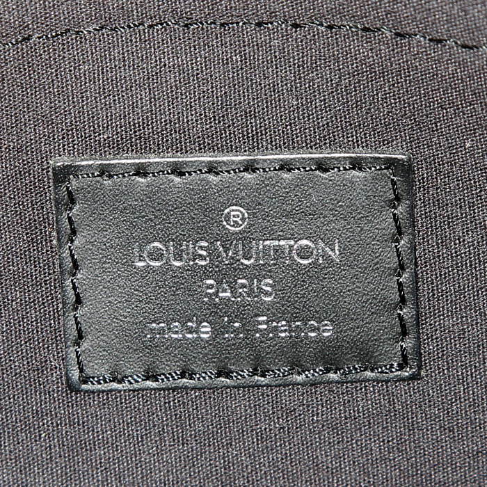 Bolso para llevar al hombro o en la mano Louis Vuitton Ségur en cuero Epi negro - Detail D3