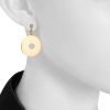 Bulgari Lucéa earrings in yellow gold - Detail D1 thumbnail