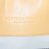Shopping bag Bottega Veneta in pelle intrecciata beige e pelle argentata - Detail D3 thumbnail