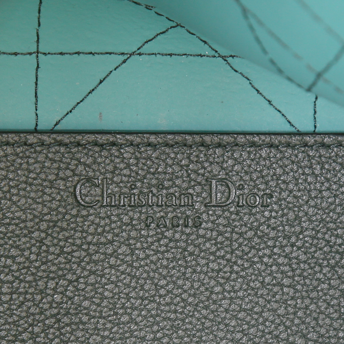 Bolso Cabás Dior Ultradior en cuero cannage verde oscuro - Detail D3