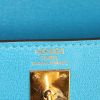 Hermes Kelly 25 cm shoulder bag in blue leather - Detail D4 thumbnail