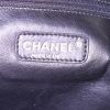 Sac à main Chanel On The Road en jersey matelassé noir - Detail D3 thumbnail