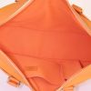 Bolso de mano Louis Vuitton Dhanura en cuero Epi naranja - Detail D3 thumbnail
