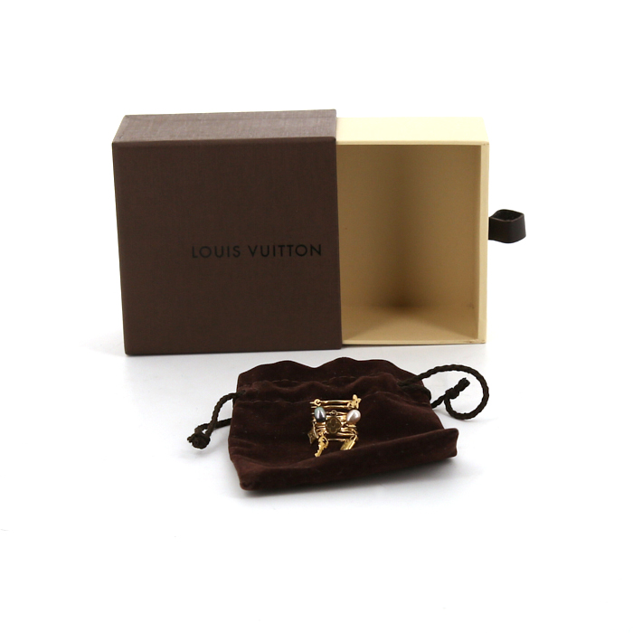 Louis Vuitton Monogram ring in yellow gold and pearls - Detail D2