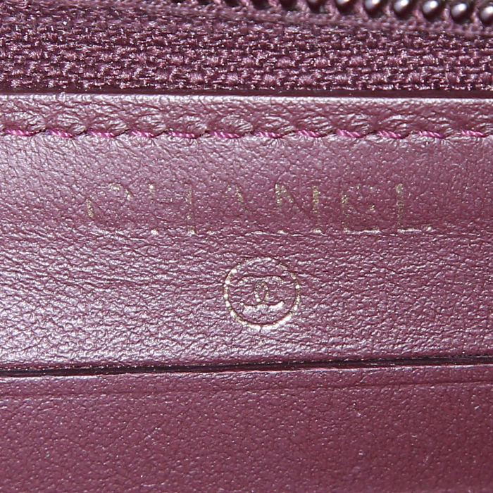 Portafogli Chanel Boy in pelle trapuntata plum - Detail D3