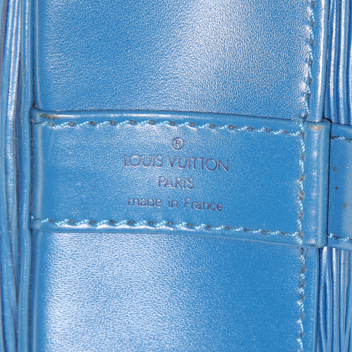 Bolso para llevar al hombro Louis Vuitton Randonnée en cuero Epi azul - Detail D3
