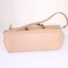 Gucci Bamboo handbag in beige leather - Detail D5 thumbnail