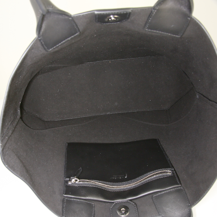 Sac cabas Givenchy Easy en cuir blanc et noir - Detail D2
