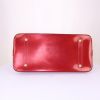 Louis Vuitton Alma weekend bag in red monogram patent leather - Detail D4 thumbnail