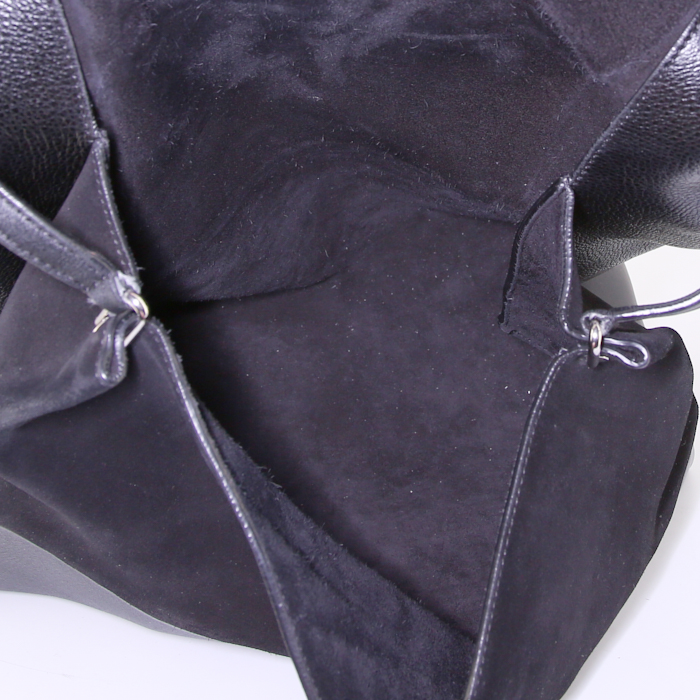 Celine All Soft handbag in black leather - Detail D2