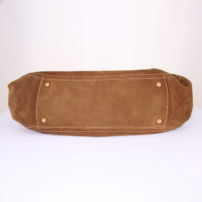 Sac à main Miu Miu en daim marron - Detail D5