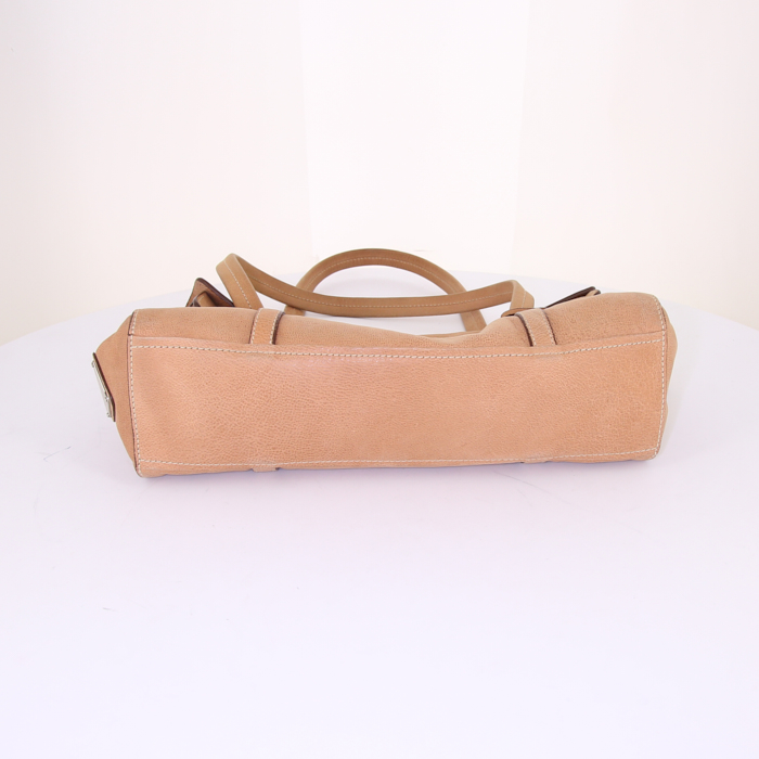 Prada Antic Buckles bag worn on the shoulder or carried in the hand in beige leather - Detail D4