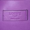 Borsa a tracolla Loewe in pelle bicolore viola e rosa - Detail D3 thumbnail