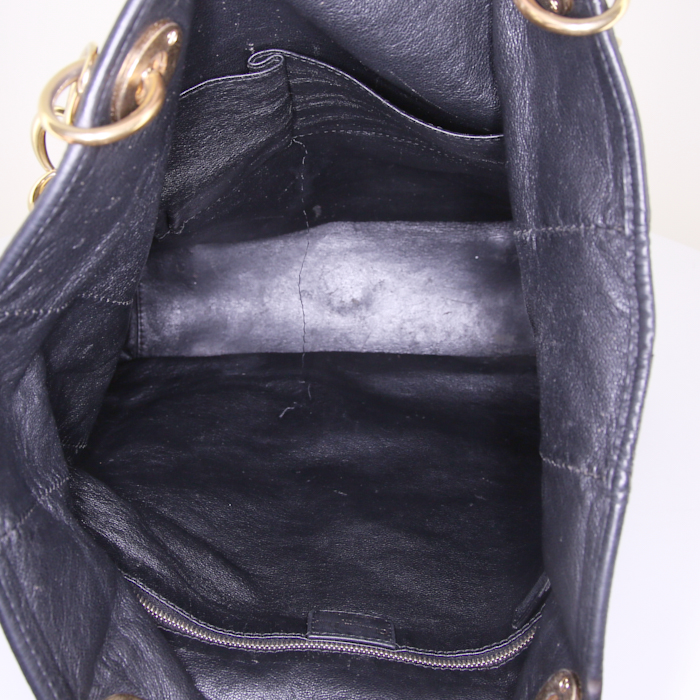 Borsa shopping Dior Dior Soft in pelle cannage nera - Detail D2