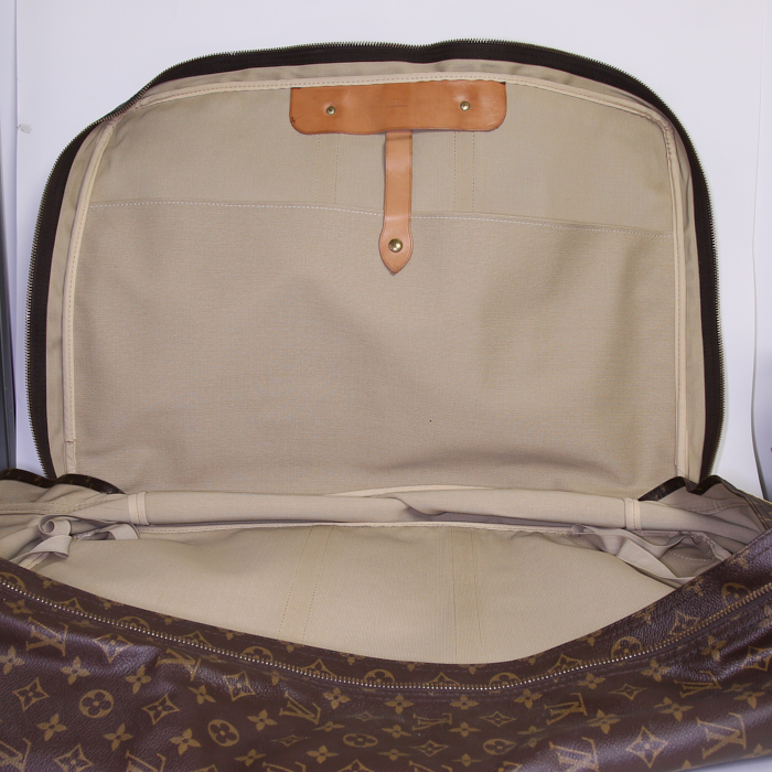 Borsa da viaggio Louis Vuitton Sirius in tela monogram cerata e pelle naturale - Detail D2