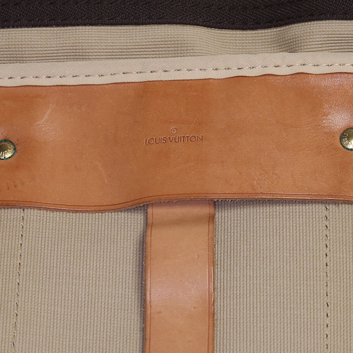 Borsa da viaggio Louis Vuitton Sirius in tela monogram cerata e pelle naturale - Detail D3