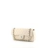 Bolso de mano Chanel Baguette en cuero granulado acolchado color crema - 00pp thumbnail