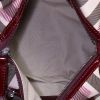 Burberry Heart Check handbag in beige and burgundy Haymarket canvas and burgundy patent leather - Detail D2 thumbnail
