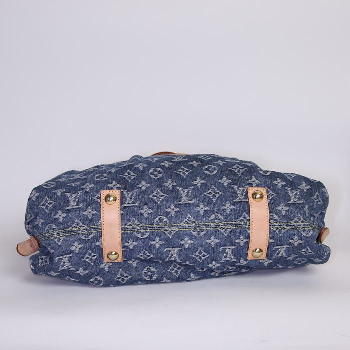 Bolso de mano Louis Vuitton Neo Cabby en lona denim Monogram azul y cuero natural - Detail D4