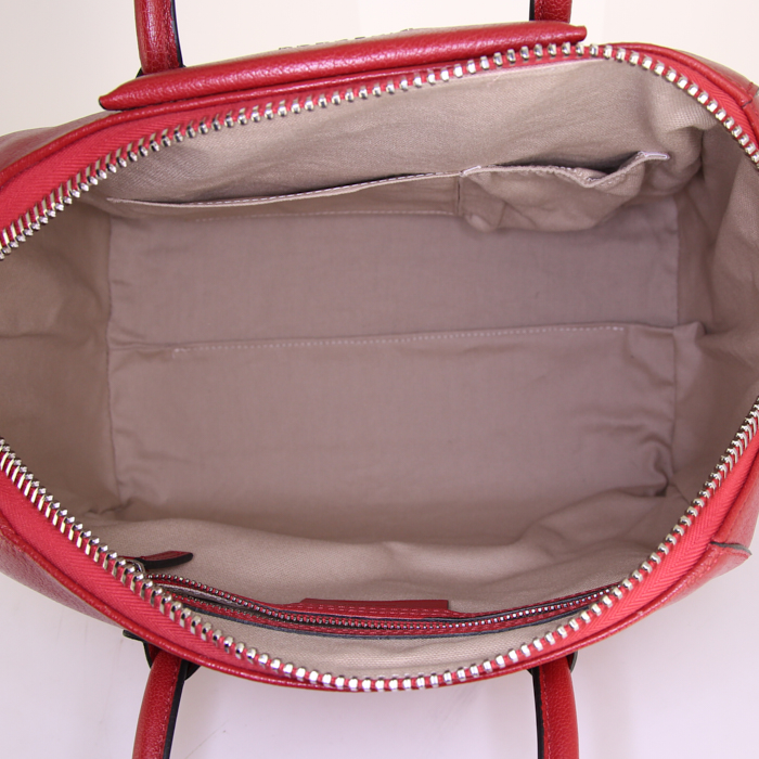 Borsa Givenchy Antigona modello medio in pelle rossa - Detail D3