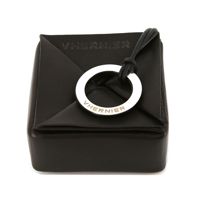 Vhernier long necklace in silver and ebony - Detail D2