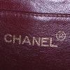 Bolso de mano Chanel Timeless Maxi Jumbo en cuero acolchado negro - Detail D4 thumbnail
