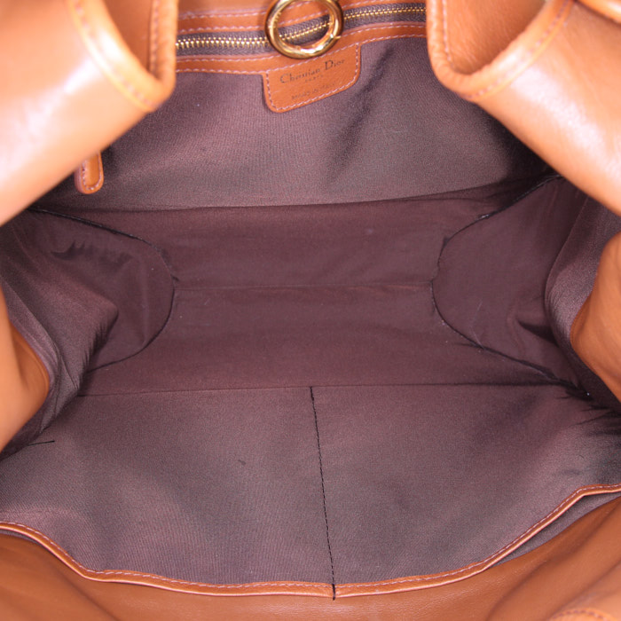 Sac cabas Dior 61 en cuir marron - Detail D2