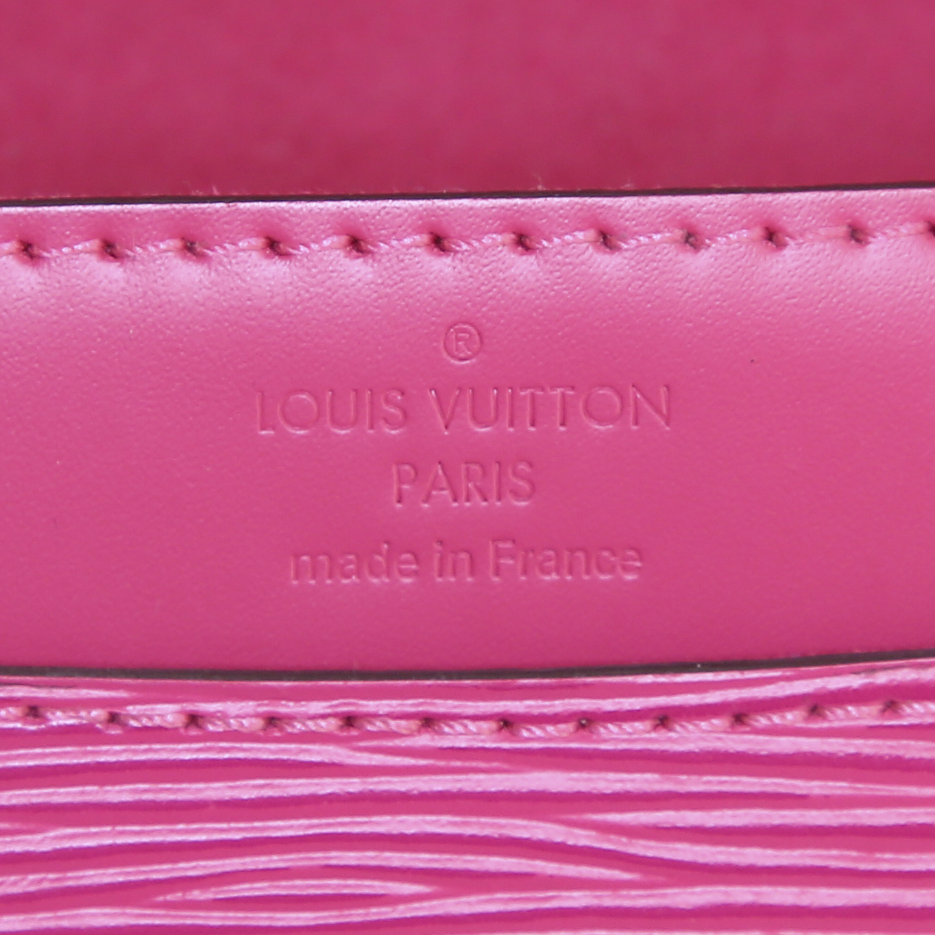 Sac bandoulière Louis Vuitton Louise en cuir épi rose - Detail D3