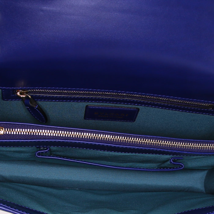Bulgari handbag in blue leather - Detail D3